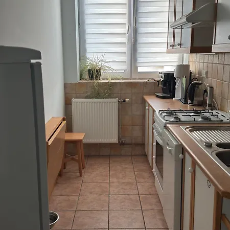 Mieszkanie 2 Pokojowe Blisko Metra M2 公寓 *
